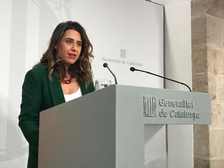 El Govern catalán amplía el uso del certificado Covid en restauración, gimnasios y residencias