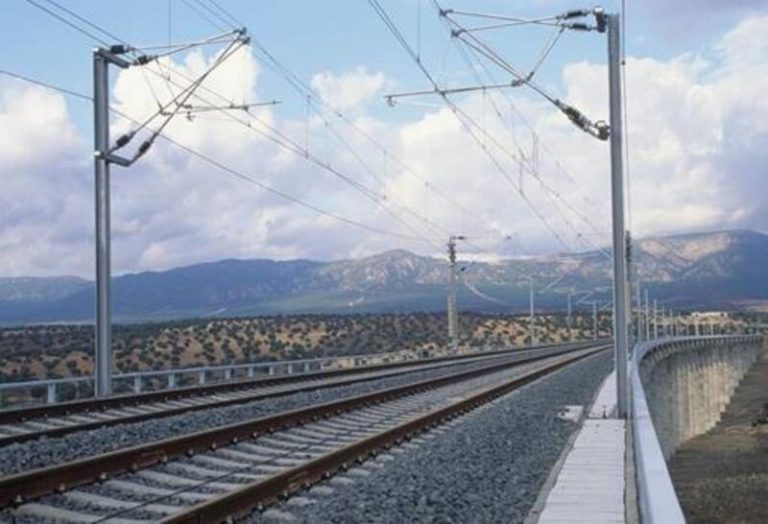 El Gobierno autoriza nuevos contratos para la red ferroviaria por 368 millones