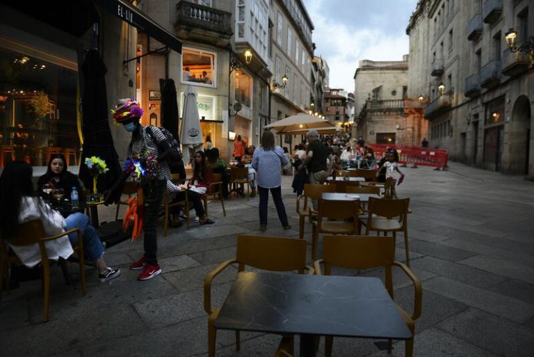 Sanidad notifica 6.777 nuevos casos, 34 muertes y la incidencia sube a 139