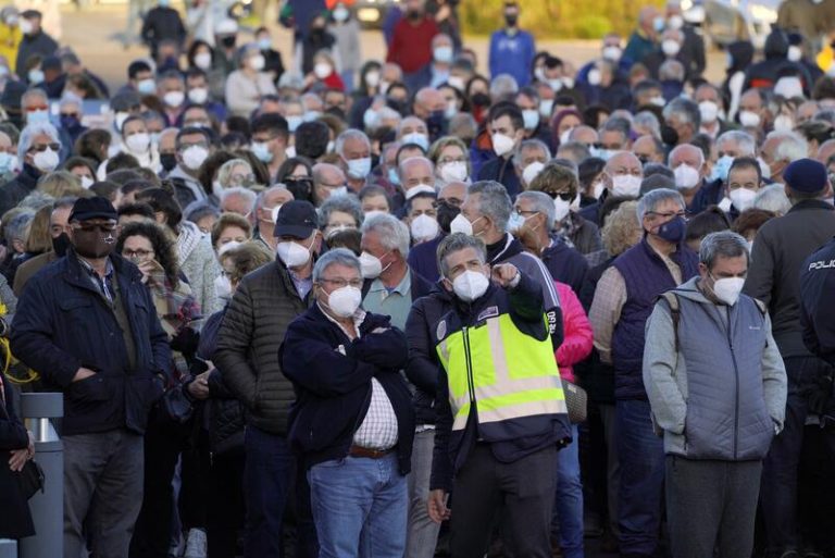 Galicia comenzará a vacunar de la tercera dosis a mayores de 60 años
