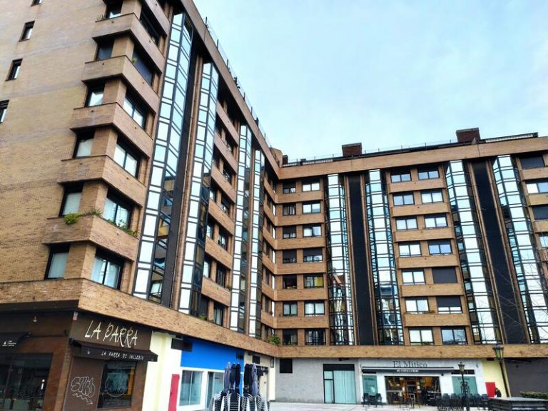 La recuperación de las transacciones inmobiliarias se mantiene lejos de la burbuja, según AEV