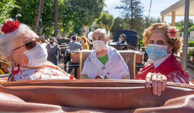 El Senado propone aprobar un Pacto de Estado para proteger a los mayores