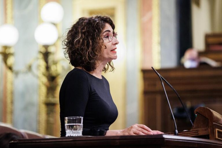 Montero celebra el aval de Bruselas a los Presupuestos de 2022