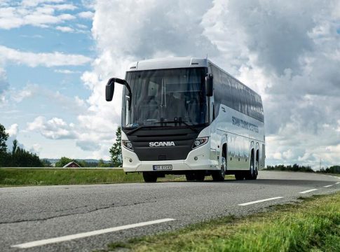 Autobus La crisis de los chips hunde las ventas de camiones y autobuses en Europa, que caen un 15% en octubre