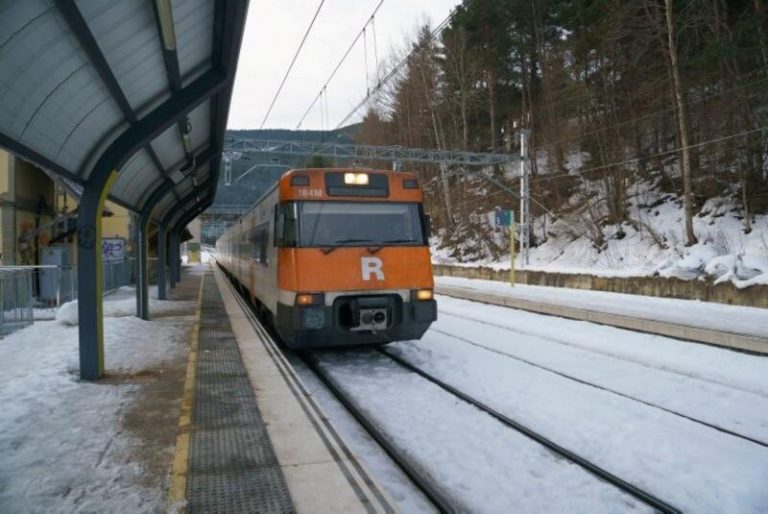 Gobierno y Generalitat se reúnen en la bilateral de infraestructuras con el traspaso de Rodalies sobre la mesa