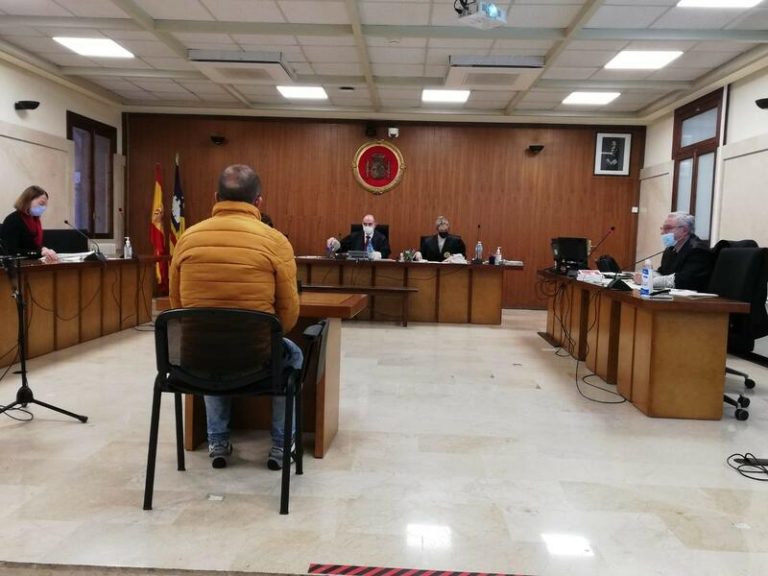 Un hombre niega en la Audiencia haber violado a una mujer dormida