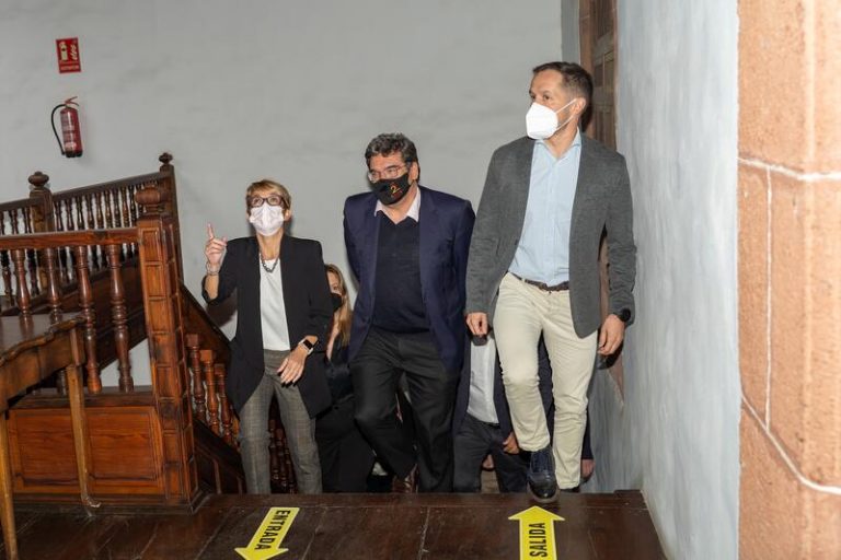 AMP.Erupción.- Escrivá garantiza ERTE y ayudas a autónomos en La Palma 