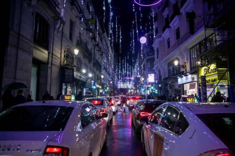 Madrid y Málaga, las ciudades españolas más bonitas para visitar en Navidad