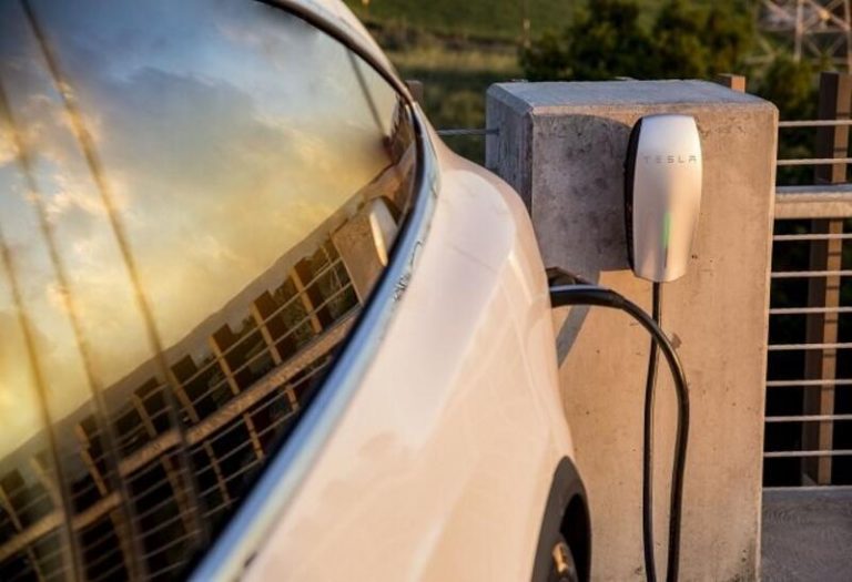 Tesla, Jaguar Land Rover y Honda son los que menos emisiones registran en la primera mitad del año 2021