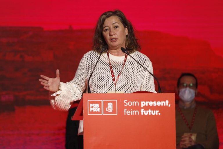 Armengol, reelegida secretaria general del PSIB-PSOE con 83% de apoyos