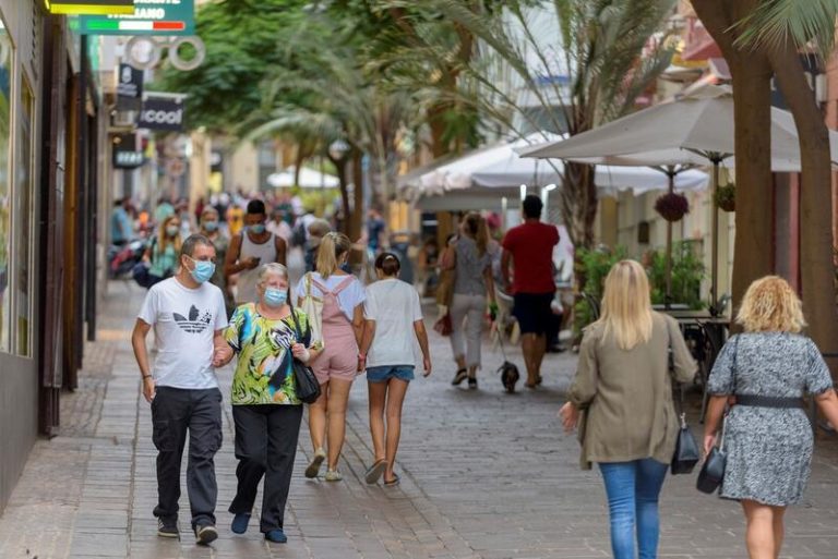 Canarias suma un fallecido y 323 nuevos contagios en las últimas 24 horas