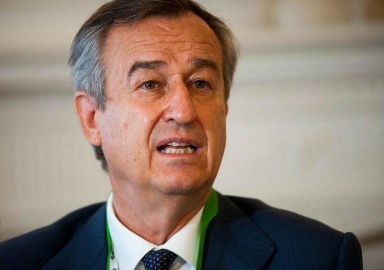 González-Bueno afirma que la concentración bancaria en España 