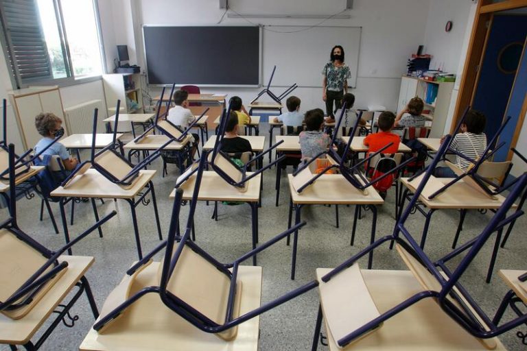 El 0,05% de los alumnos y el 0,1% de profesorado valencianos fueron positivo activo en la última semana