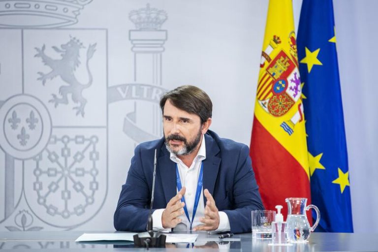 El ISCIII estudia la posible mayor transmisibilidad de la variante ómicron