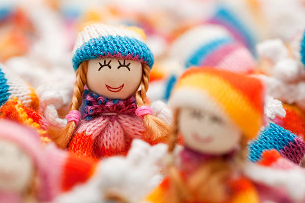 Para hacerle el vestido a la muñeca de trapo