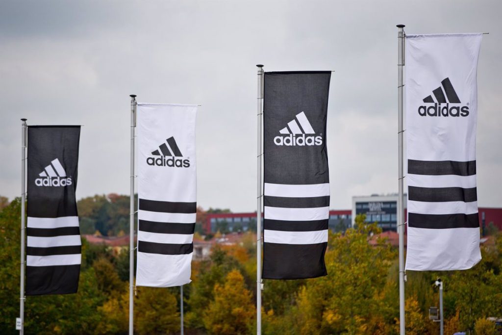 Estas son las marcas de ropa preferidas por los españoles 102 Adidas gana casi siete veces más hasta septiembre, a pesar de los problemas de suministro