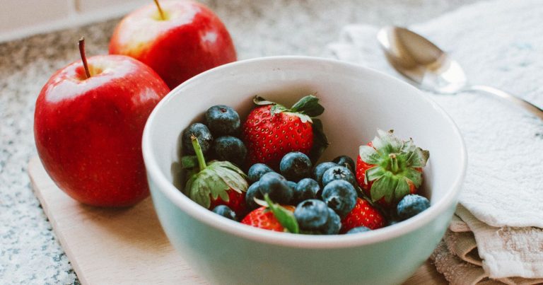 Alimentos que mantienen tu sistema inmune como una coraza