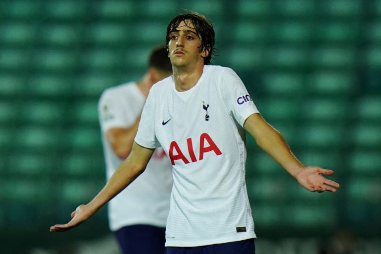 Bryan Gil da pie al Sevilla FC para negociar a la baja con el Tottenham