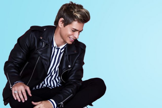 Carlos Baute en 'LaLaGol' para la Selección Femenina de Balonmano 3 Carlos Baute LaLaGol