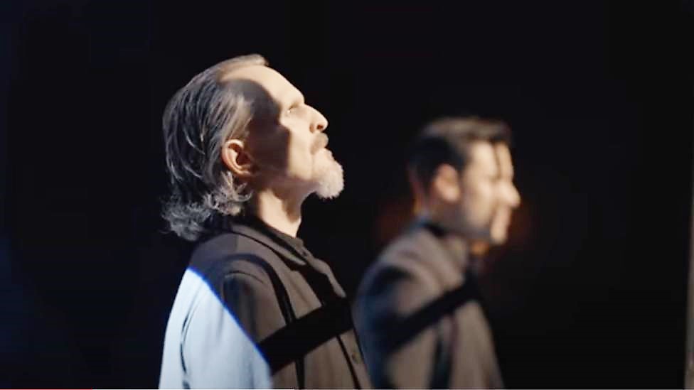 Carlos Rivera en 'Nada particular' con Miguel Bosé 1 Carlos Rivera Miguel Bose nada particular 2