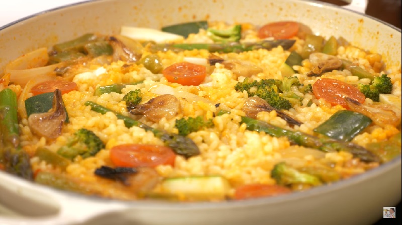 El arroz con verduras de Chicote que te hará olvidar para siempre la paella