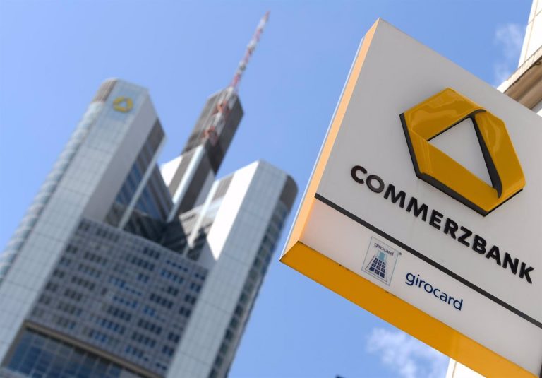 CommerzBank vuelve a beneficios en el tercer trimestre con 403 millones
