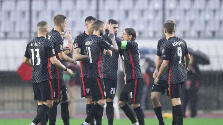 Croacia recibe sanción durísima de UEFA por la actuación de sus ultras contra España