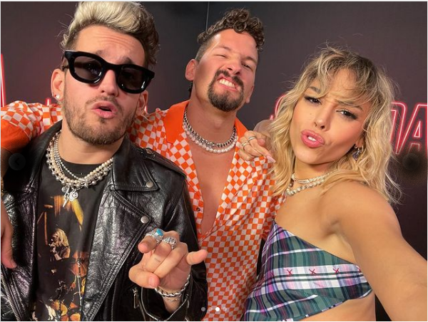 Danna Paola Mau y Ricky  Cachito