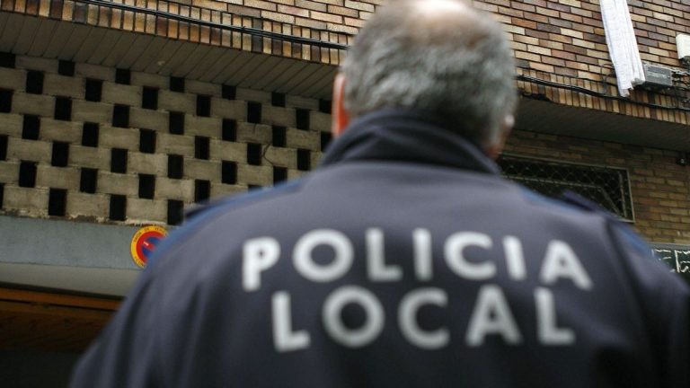 Detenida una vecina de Vigo por amenazar con cuchillo y morder a su pareja en un brazo
