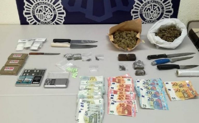 Detenidos 3 hermanos como cabecillas de un punto de tráfico de drogas en Estepona