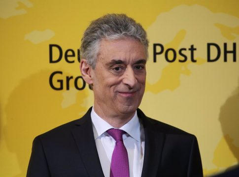 Deutsche Post DHL espera beneficios récord este año por la tensión logística global