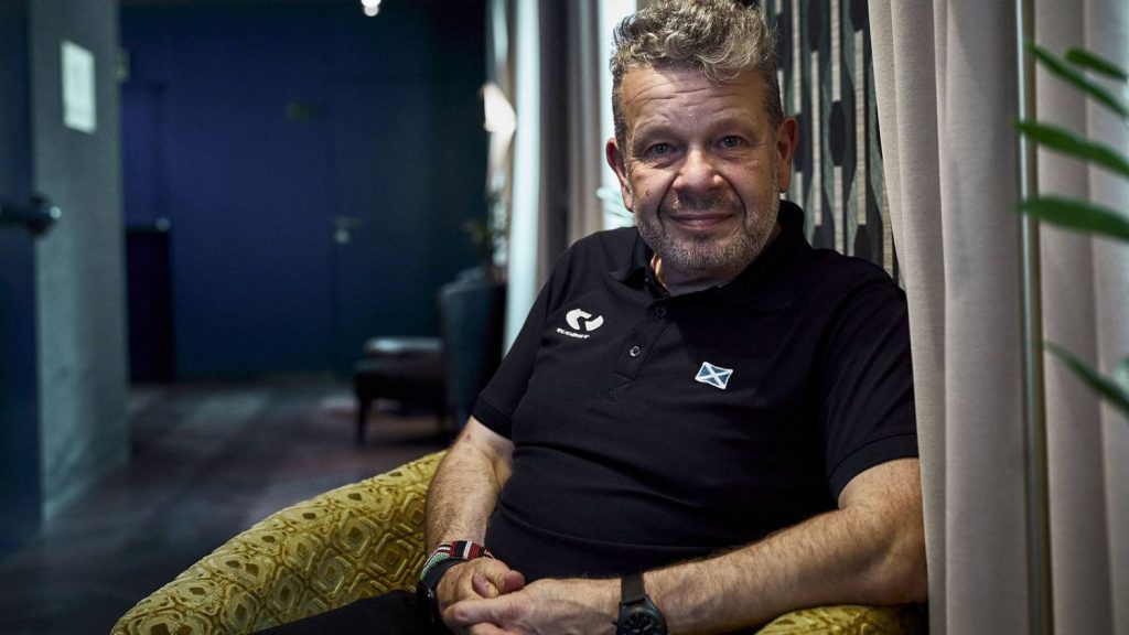 Chicote tiene nuevo programa de televisión y no es de cocina 19 Dónde ver los capítulos de estreno