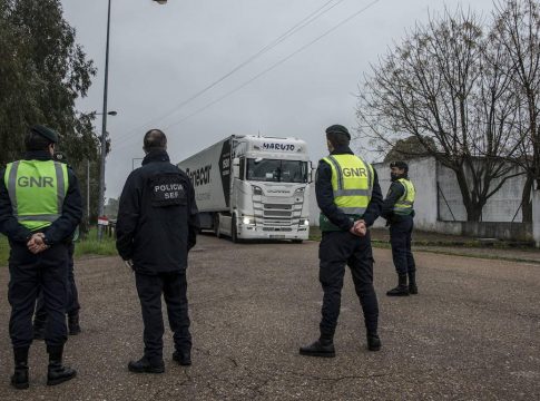 El Gobierno de Portugal aclara podrá cruzarse la frontera terrestre desde España con certificado digital COVID de la UE