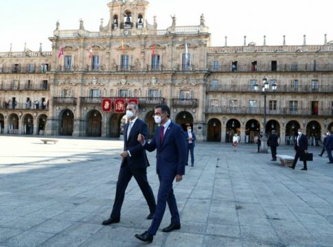 El PSOE rechaza las enmiendas de los independentistas contra la figura del Rey porque está en la Constitución