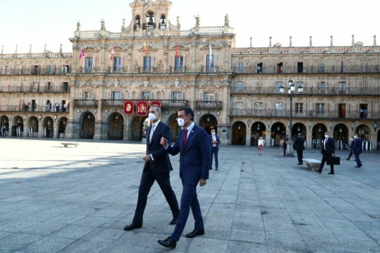 El PSOE rechaza las enmiendas de los independentistas contra la figura del Rey porque está en la Constitución