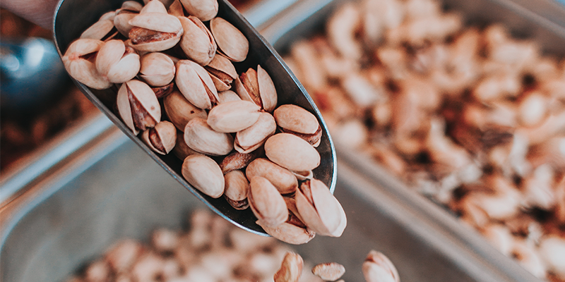 El motivo por el que no debes tirar las cáscaras de pistacho nunca: ¡vale oro! 60 El motivo por el que no debes tirar las cáscaras de pistacho