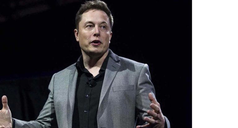Elon Musk vende otros 600 millones de euros en acciones de Tesla