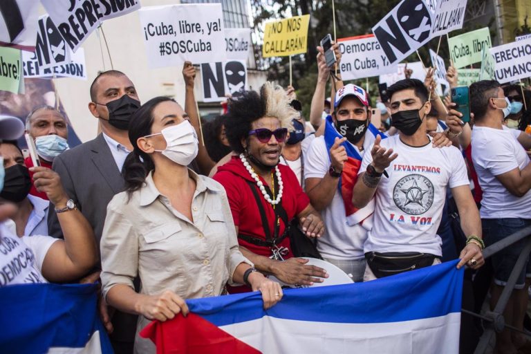 Exteriores convoca al encargado de negocios de Cuba por la retirada de credenciales a EFE en La Habana