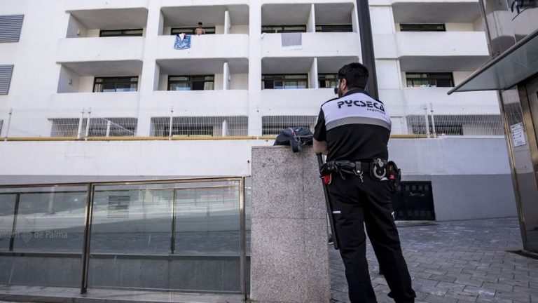 Gobierno balear traslada al hotel Bellver a alrededor de 30 personas por un brote en un taller de yoga