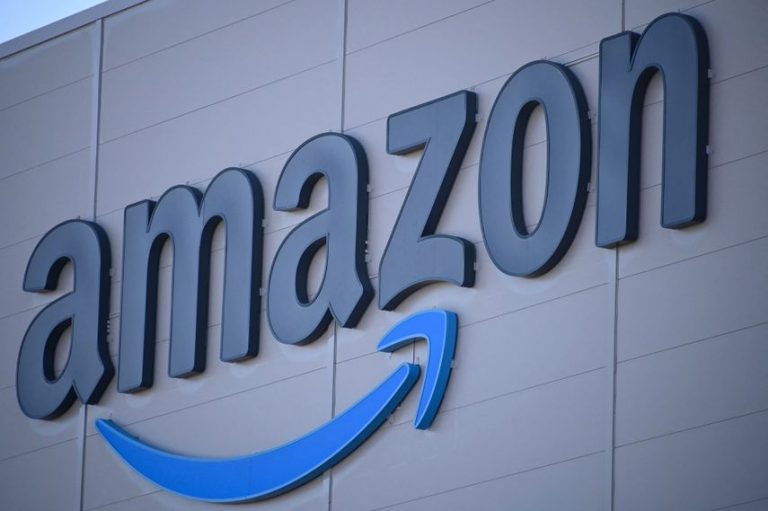 Italia multa con más de 200 millones a Amazon y Apple por restringir la venta de terceras empresas