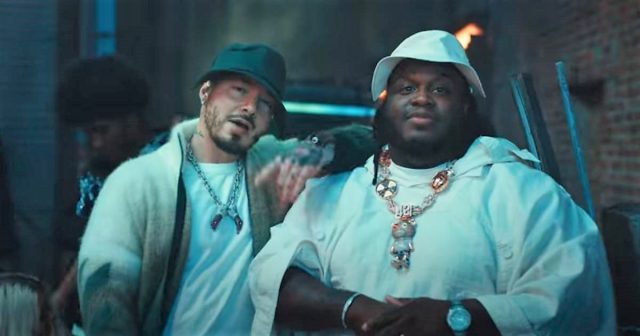 J Balvin Sech una nota