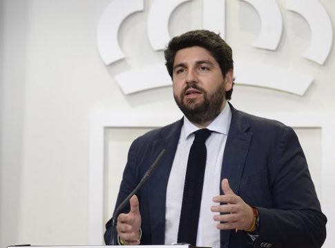 López Miras insta al Gobierno central a convocar de una vez por todas a las CCAA