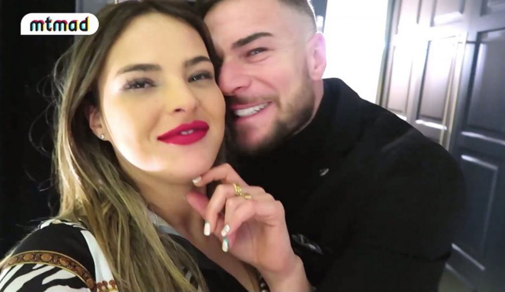 Marta y Tony se han acercado a su gente