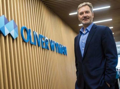 Oliver Wyman cree que se debe triplicar la inversión en energías limpias para cumplir el Acuerdo de París