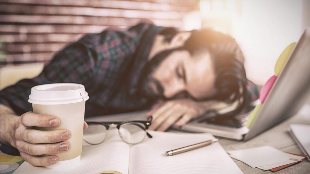 ¿Cuánto sueño requiere una persona?