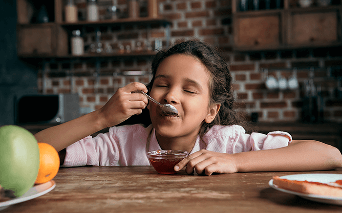 Poder de los ojos al comer