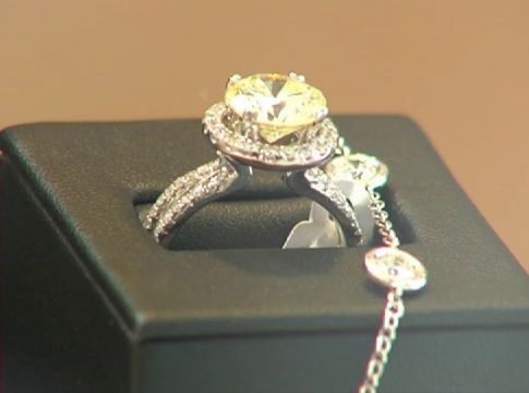 Solo un 37% de los hogares españoles conoce el valor de sus joyas