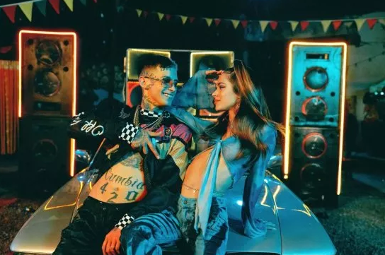 Tini en 'Bar' con L-Gante 4 TINI L-Gante - Bar