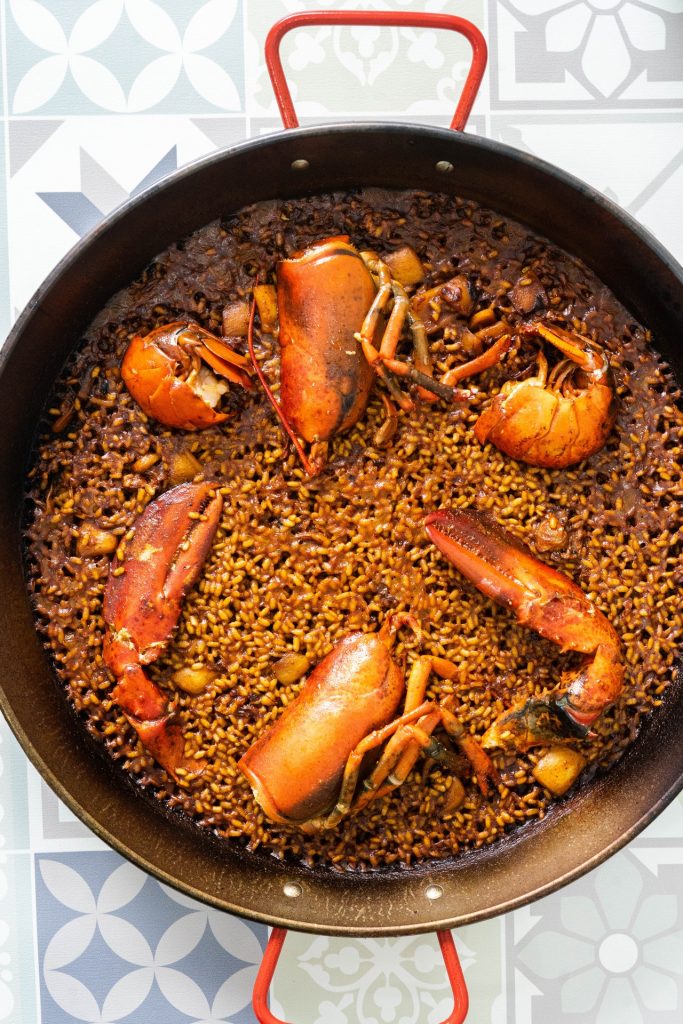 Un plato sincronizado que no es paella