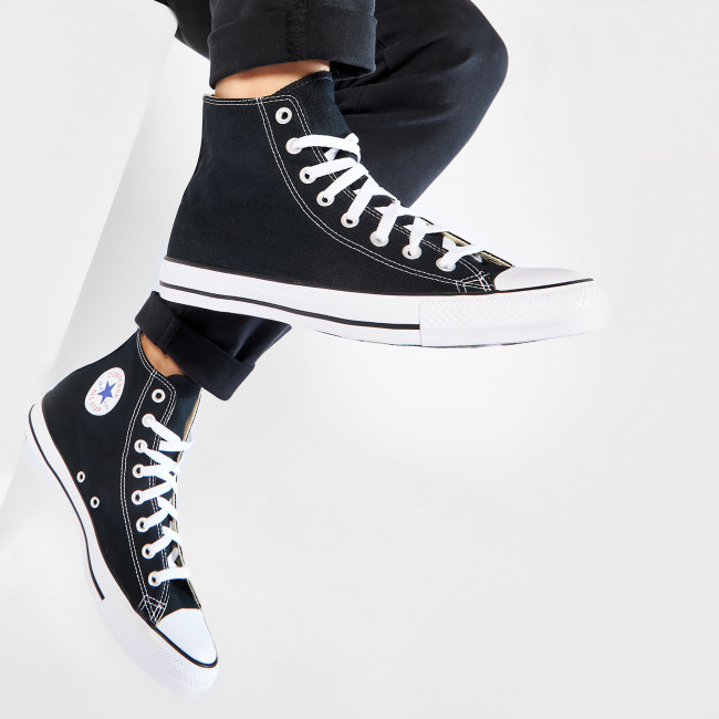 Uso agujeritos all star converse